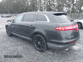 2010 Lincoln MKT EcoBoost with VIN 2LMHJ5AT7ABJ04443, listed as a IAAI auction lot 41657143 with 112,902 mi miles and . Bid and sale history available at DreamBid. Image 3.