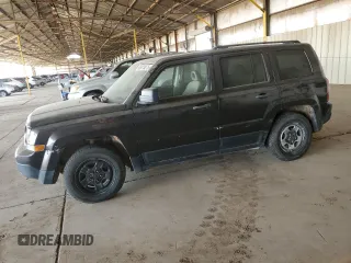 2014 Jeep Patriot Sport z VIN 1C4NJPBB4ED737308, wystawiony jako Copart lot #60673075 z przebiegiem 293 926 mil mil oraz Czysty tytuł • Clean title. Historia ofert i sprzedaży dostępna na DreamBid. Obrazek 1.