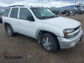 2005 Chevrolet TrailBlazer LT with VIN 1GNDT13S852385208, listed as a IAAI auction lot 41784404 with 186,810 mi miles and . Bid and sale history available at DreamBid. Image 1.