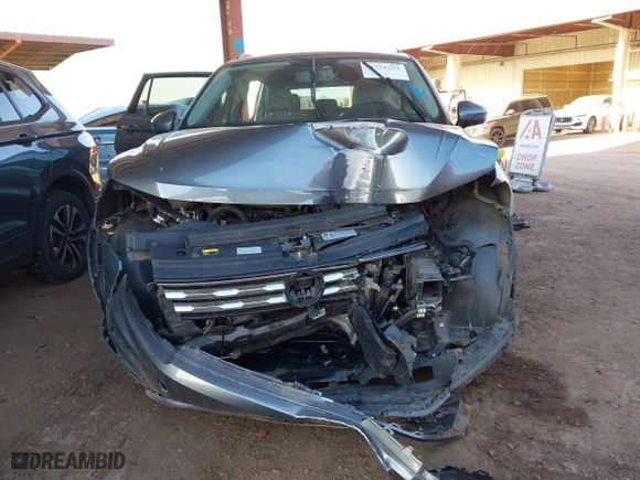 2018 Volkswagen Tiguan S with VIN 3VV1B7AX6JM024225, listed as a IAAI auction lot 41751253 with 53,317 mi miles. Bid and sale history available at carsss.com. Image 6.