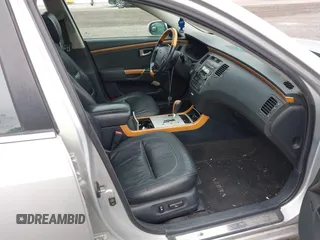 2007 Hyundai Azera SE with VIN KMHFC46FX7A182410, listed as a IAAI auction lot 42150993 with 146,627 mi miles and . Bid and sale history available at DreamBid. Image 5.