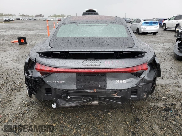 2022 Audi e-tron GT Prestige z VIN WAUEJBFW6N7000932, wystawiony jako Copart lot #47444025 z przebiegiem 35 614 mil mil oraz Szkoda całkowita • Salvage title. Historia ofert i sprzedaży dostępna na DreamBid. Obrazek 6.