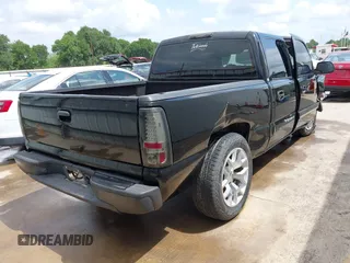 2005 Chevrolet Silverado 1500 LS with VIN 2GCEC13T151170050, listed as a IAAI auction lot 42066907 with 135,682 mi miles and . Bid and sale history available at DreamBid. Image 4.