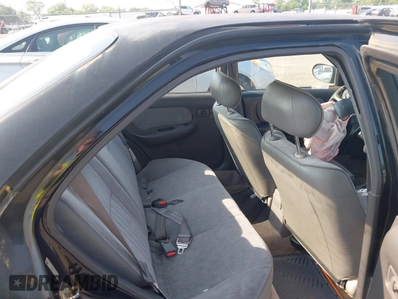 1997 Nissan Sentra XE with VIN 1N4AB41DXVC707979, listed as a IAAI auction lot 42493334 with 112,078 mi miles and . Bid and sale history available at DreamBid. Image 8.