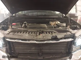 2019 Chevrolet Silverado 1500 LT with VIN 1GCRYDED7KZ300975, listed as a IAAI auction lot 41608865 with 157,912 mi miles. Bid and sale history available at carsss.com. Image 10.