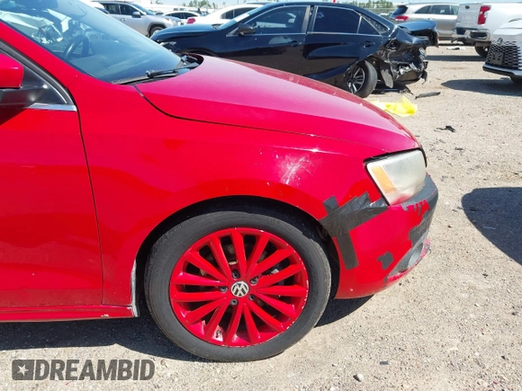 2011 Volkswagen Jetta SEL with VIN 3VWLX7AJ2BM377936, listed as a IAAI auction lot 41758563 with 171,633 mi miles and . Bid and sale history available at DreamBid. Image 18.