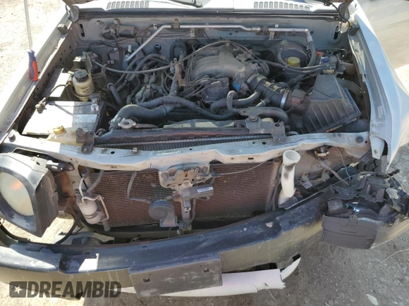 2002 Nissan Xterra XE z VIN 5N1ED28T62C508278, wystawiony jako Copart lot #54058255 z przebiegiem 250 199 mil mil oraz Szkody całkowita. Historia ofert i sprzedaży dostępna na DreamBid. Obrazek 12.