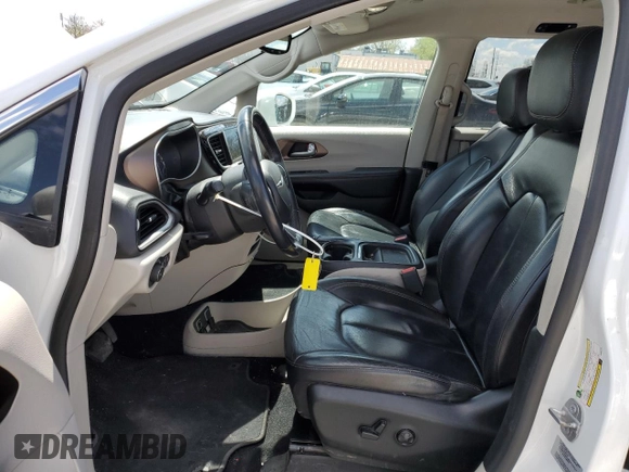 2017 Chrysler Pacifica Touring L with VIN 2C4RC1BG4HR821229, listed as a Copart auction lot 53313955 with 151,475 mi miles and Salvage Title. Bid and sale history available at DreamBid. Image 7.