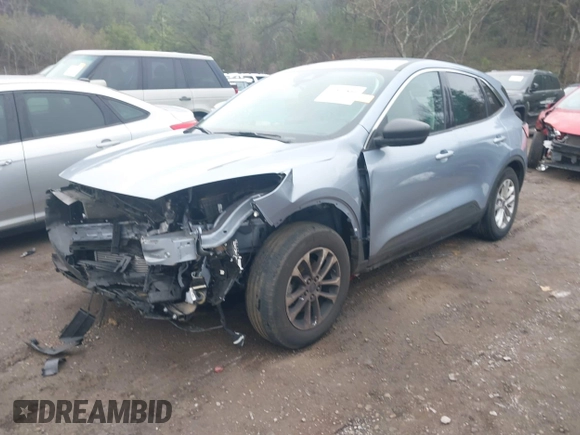 2022 Ford Escape SE z VIN 1FMCU0G66NUA90987, wystawiony jako IAAI lot #41527854 z przebiegiem 16 959 mil mil oraz . Historia ofert i sprzedaży dostępna na DreamBid. Obrazek 2.