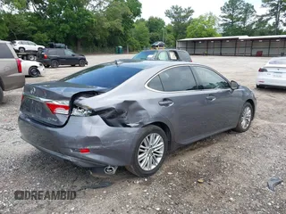 2014 Lexus ES 330 z VIN JTHBK1GG4E2129607, wystawiony jako IAAI lot #42468963 z przebiegiem 115 158 mil mil oraz . Historia ofert i sprzedaży dostępna na DreamBid. Obrazek 4.