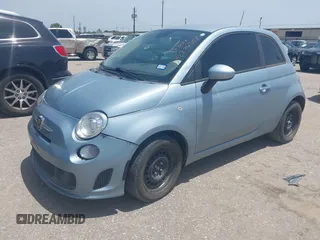 2013 FIAT 500 Pop z VIN 3C3CFFARXDT737103, wystawiony jako IAAI lot #42276502 z przebiegiem 108 215 mil mil oraz . Historia ofert i sprzedaży dostępna na DreamBid. Obrazek 2.