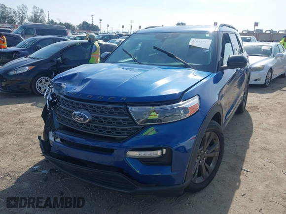 2023 Ford Explorer XLT with VIN 1FMSK7DH9PGA46015, listed as a IAAI auction lot 41593747 with 40,100 mi miles. Bid and sale history available at carsss.com. Image 16.