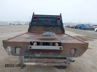 2015 Ford F-250 XL с VIN 1FD7X2B63FEC15046, выставлен на аукционе IAAI как лот 41502647 с пробегом 267 584 миль миль и . История ставок и продаж доступна на DreamBid. Изображение 16.