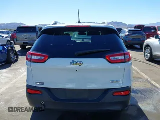 2016 Jeep Cherokee Altitude with VIN 1C4PJLCB6GW200348, listed as a IAAI auction lot 40791569 with 95,600 mi miles. Bid and sale history available at carsss.com. Image 16.