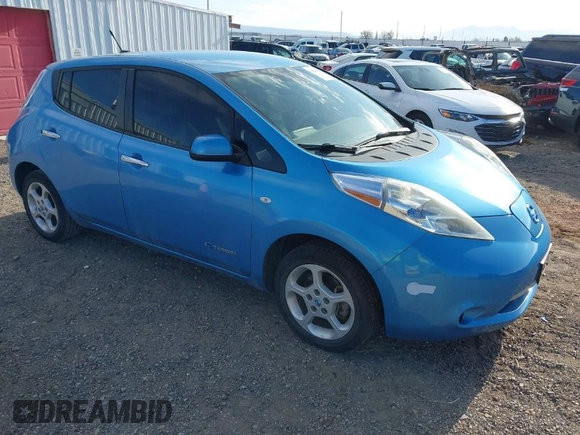 2011 Nissan LEAF SL-e with VIN JN1AZ0CP8BT005373, listed as a IAAI auction lot 41892292 with 98,245 mi miles. Bid and sale history available at carsss.com. Image 1.