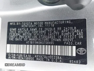 2019 Toyota Camry LE z VIN 4T1B11HK9KU708465, wystawiony jako IAAI lot #41921754 z przebiegiem 119 106 mil mil oraz . Historia ofert i sprzedaży dostępna na DreamBid. Obrazek 9.