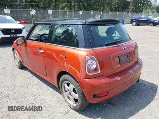2011 MINI Hardtop with VIN WMWSU3C55BT181956, listed as a IAAI auction lot 42564011 with 106,430 mi miles and . Bid and sale history available at DreamBid. Image 3.