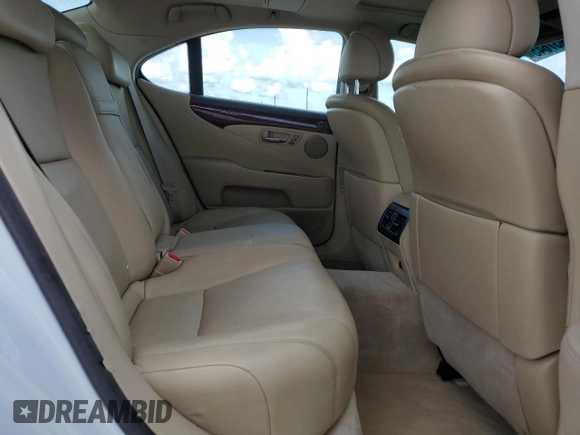 2007 Lexus LS 460 with VIN JTHBL46F275038229, listed as a Copart auction lot 61937645 with 81,691 mi miles and Clean title. Bid and sale history available at DreamBid. Image 10.