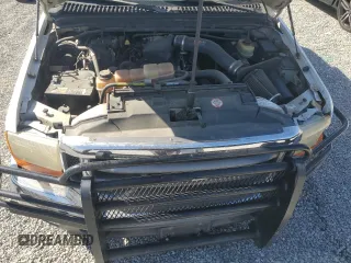 2001 Ford Super Duty F-250 XL with VIN 1FTNX20L01EA40364, listed as a Copart auction lot 74756234 with 244,584 mi miles and Salvage Title. Bid and sale history available at carsss.com. Image 11.