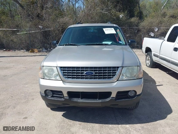 2003 Ford Explorer XLT with VIN 1FMZU73K83UB09767, listed as a IAAI auction lot 41852784 with 208,331 mi miles. Bid and sale history available at carsss.com. Image 6.
