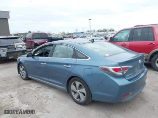 2016 Hyundai Sonata Hybrid Limited with VIN KMHE34L1XGA009748, listed as a IAAI auction lot 41848222 with 84,558 mi miles. Bid and sale history available at carsss.com. Image 3.