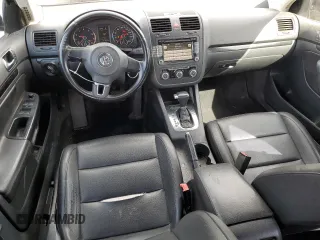 2010 Volkswagen Jetta Wolfsburg Edition with VIN 3VWRJ7AJ1AM050728, listed as a Copart auction lot 49259105 with 161,034 mi miles and Salvage title. Bid and sale history available at DreamBid. Image 8.