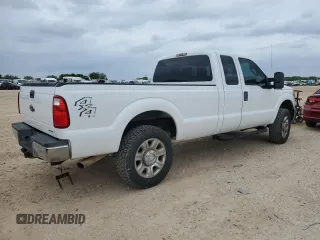 2015 Ford F-250 XLT z VIN 1FT7X2B68FEB55897, wystawiony jako Copart lot #54663105 z przebiegiem 65 128 mil mil oraz Czysty tytuł • Clean title. Historia ofert i sprzedaży dostępna na DreamBid. Obrazek 3.