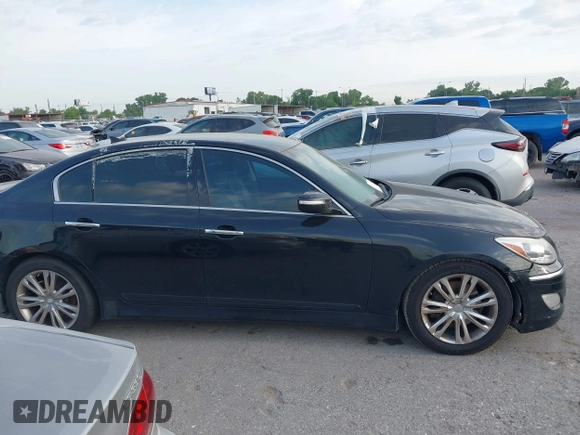 2014 Hyundai Genesis 3.8L z VIN KMHGC4DD7EU264631, wystawiony jako IAAI lot #42033725 z przebiegiem 183 397 mil mil oraz . Historia ofert i sprzedaży dostępna na DreamBid. Obrazek 13.