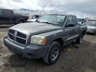 2007 Dodge Dakota ST z VIN 1D7HE22K87S241114, wystawiony jako Copart lot #53488205 z przebiegiem 151 265 mil mil oraz Szkoda całkowita • Salvage title. Historia ofert i sprzedaży dostępna na DreamBid. Obrazek 1.