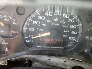 2002 Chevrolet Express with VIN 1GBFG15R521239354, listed as a Copart auction lot 72501904 with 192,094 mi miles and Salvage Title. Bid and sale history available at carsss.com. Image 9.