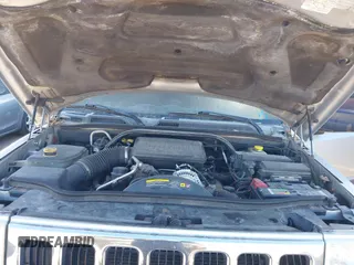 2007 Jeep Commander Limited с VIN 1J8HG58N17C530457, выставлен на аукционе IAAI как лот 41616534 с пробегом 147 691 миль миль и . История ставок и продаж доступна на DreamBid. Изображение 10.