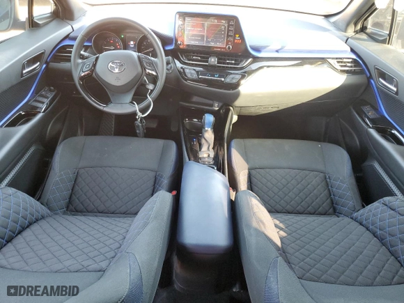 2022 Toyota C-HR XLE with VIN NMTKHMBX1NR142797, listed as a Copart auction lot 43277165 with 18,360 mi miles and Salvage Title. Bid and sale history available at carsss.com. Image 8.
