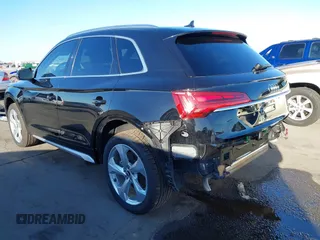 2021 Audi Q5 Premium Plus with VIN WA1BAAFYXM2139419, listed as a IAAI auction lot 41657770 with 40,164 mi miles. Bid and sale history available at carsss.com. Image 3.