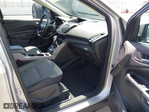 2016 Ford Escape SE with VIN 1FMCU0GX7GUB72822, listed as a IAAI auction lot 42136764 with 98,497 mi miles. Bid and sale history available at carsss.com. Image 5.