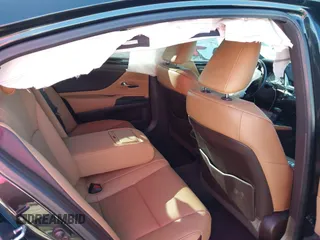 2021 Lexus ES 350 with VIN 58ADZ1B12MU082657, listed as a IAAI auction lot 42044566 with 54,383 mi miles and . Bid and sale history available at DreamBid. Image 8.