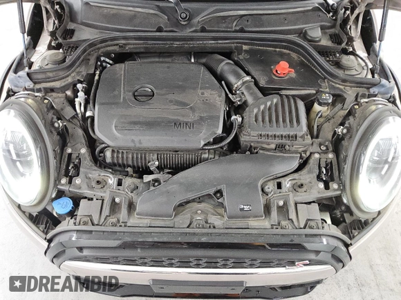 2024 MINI Convertible Cooper S with VIN WMW43DL02R3R79718, listed as a Copart auction lot 52829245 with 31,948 mi miles and Clean title. Bid and sale history available at DreamBid. Image 11.