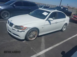 2006 BMW 3 Series 325i с VIN WBAVB13546KX50170, выставлен на аукционе IAAI как лот 42343452 с пробегом 118 453 миль миль и . История ставок и продаж доступна на DreamBid. Изображение 2.
