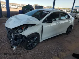 2020 Kia Forte GT-Line with VIN 3KPF34AD6LE257587, listed as a Copart auction lot 47843455 with 69,914 mi miles and Salvage Title. Bid and sale history available at carsss.com. Image 1.