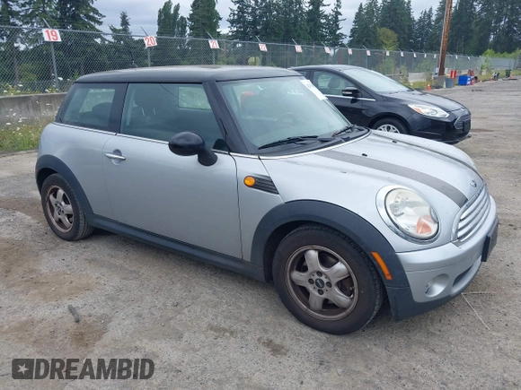 2007 MINI Hardtop with VIN WMWMF33557TU61953, listed as a IAAI auction lot 42678840 with 139,665 mi miles and . Bid and sale history available at DreamBid. Image 1.