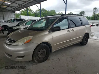 2008 Toyota Sienna CE z VIN 5TDZK23C08S134535, wystawiony jako Copart lot #59472915 z przebiegiem 217 084 mil mil oraz Czysty tytuł • Clean title. Historia ofert i sprzedaży dostępna na DreamBid. Obrazek 1.