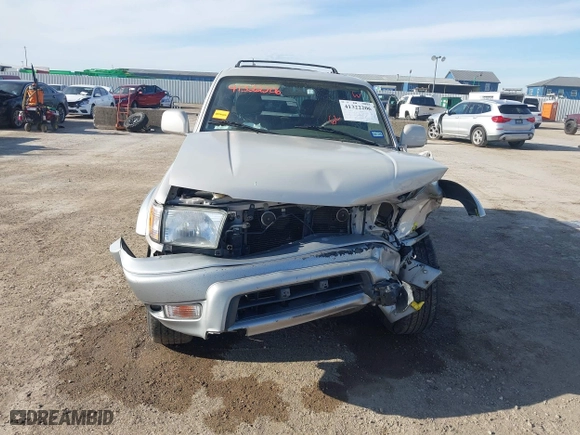 2000 Toyota 4Runner Limited with VIN JT3HN87R7Y9041812, listed as a IAAI auction lot 41322206 with 206,152 mi miles. Bid and sale history available at carsss.com. Image 12.