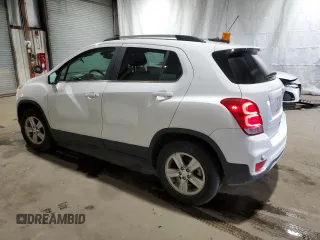2019 Chevrolet Trax LT with VIN 3GNCJPSB2KL217810, listed as a Copart auction lot 48732295 with 47,583 mi miles and Clean Title. Bid and sale history available at carsss.com. Image 2.
