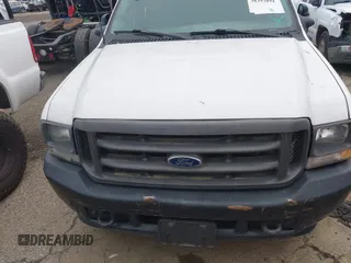 2002 Ford Super Duty F-250 XL with VIN 1FTNF20LX2EB69376, listed as a IAAI auction lot 38393894 with 1 mi miles. Bid and sale history available at carsss.com. Image 6.