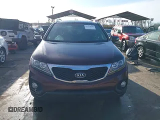 2012 Kia Sorento EX with VIN 5XYKUDA25CG239594, listed as a IAAI auction lot 41754946 with 135,005 mi miles. Bid and sale history available at carsss.com. Image 12.