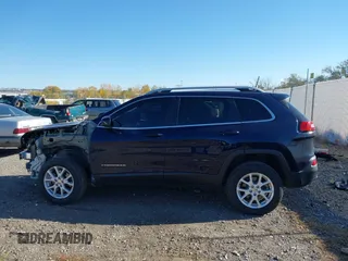2016 Jeep Cherokee Latitude with VIN 1C4PJMCS1GW188728, listed as a IAAI auction lot 40656265 with 91,002 mi miles and . Bid and sale history available at DreamBid. Image 15.