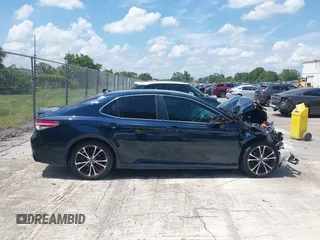 2020 Toyota Camry SE z VIN 4T1M11AK3LU875344, wystawiony jako IAAI lot #42340069 z przebiegiem 26 177 mil mil oraz . Historia ofert i sprzedaży dostępna na DreamBid. Obrazek 12.