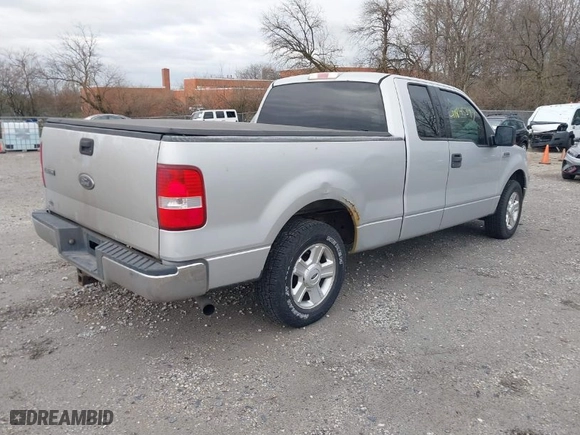 2004 Ford F-150 XL with VIN 1FTPX12544NC61388, listed as a IAAI auction lot 41845397 with 302,883 mi miles. Bid and sale history available at carsss.com. Image 4.