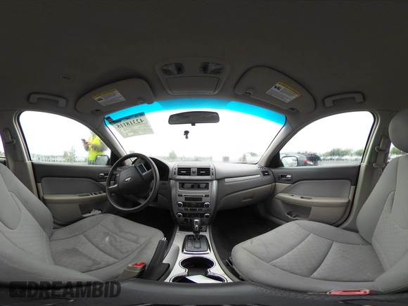 2012 Ford Fusion SE z VIN 3FAHP0HA4CR261668, wystawiony jako IAAI lot #42318115 z przebiegiem 81 923 mil mil oraz . Historia ofert i sprzedaży dostępna na DreamBid. Obrazek 18.