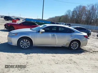 2013 Lexus ES 300h Hybrid with VIN JTHBW1GG1D2004549, listed as a IAAI auction lot 41660519 with 240,391 mi miles. Bid and sale history available at carsss.com. Image 14.