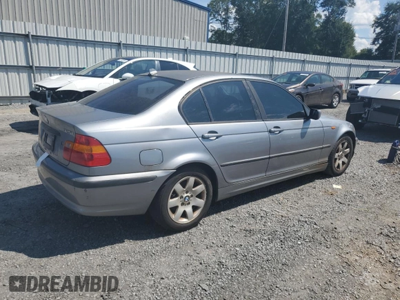 2005 BMW 3 Series 325i with VIN WBAET37445NJ84826, listed as a Copart auction lot 66812854 with 173,675 mi miles and Clean Title. Bid and sale history available at carsss.com. Image 3.